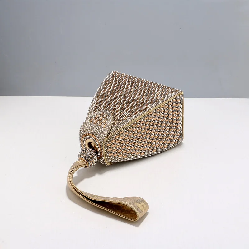 Rhinestones Luxury Evening Bag - Luxury Bags Pyramid 评论和价格