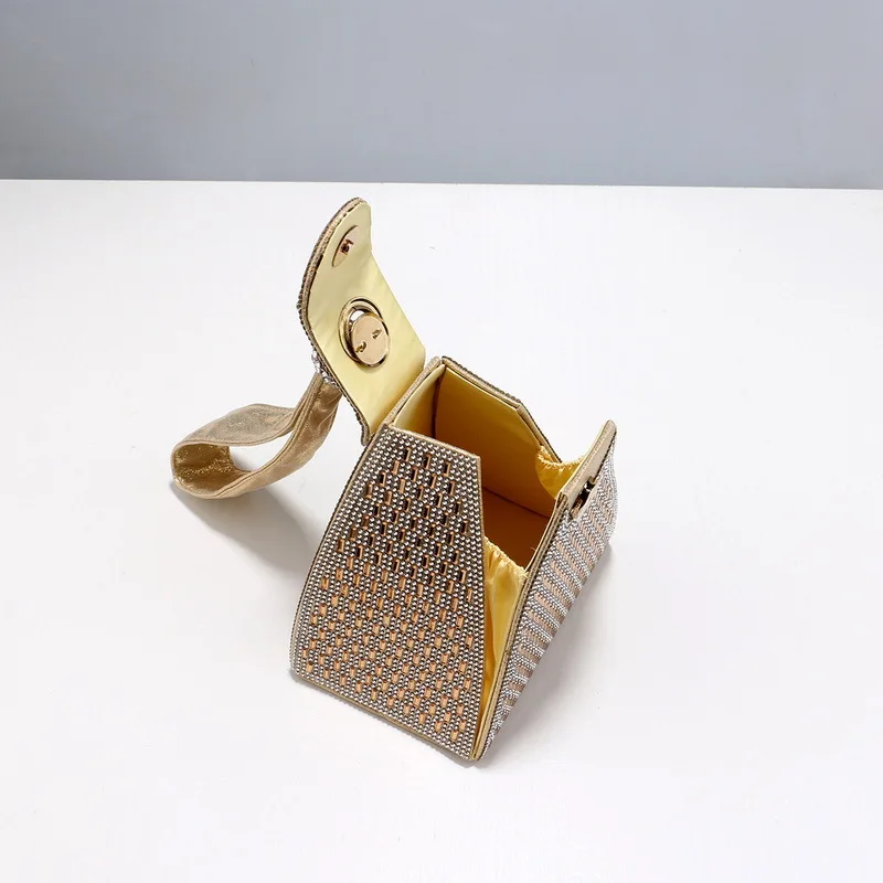 Rhinestones Luxury Evening Bag - Luxury Bags Pyramid 评论和价格