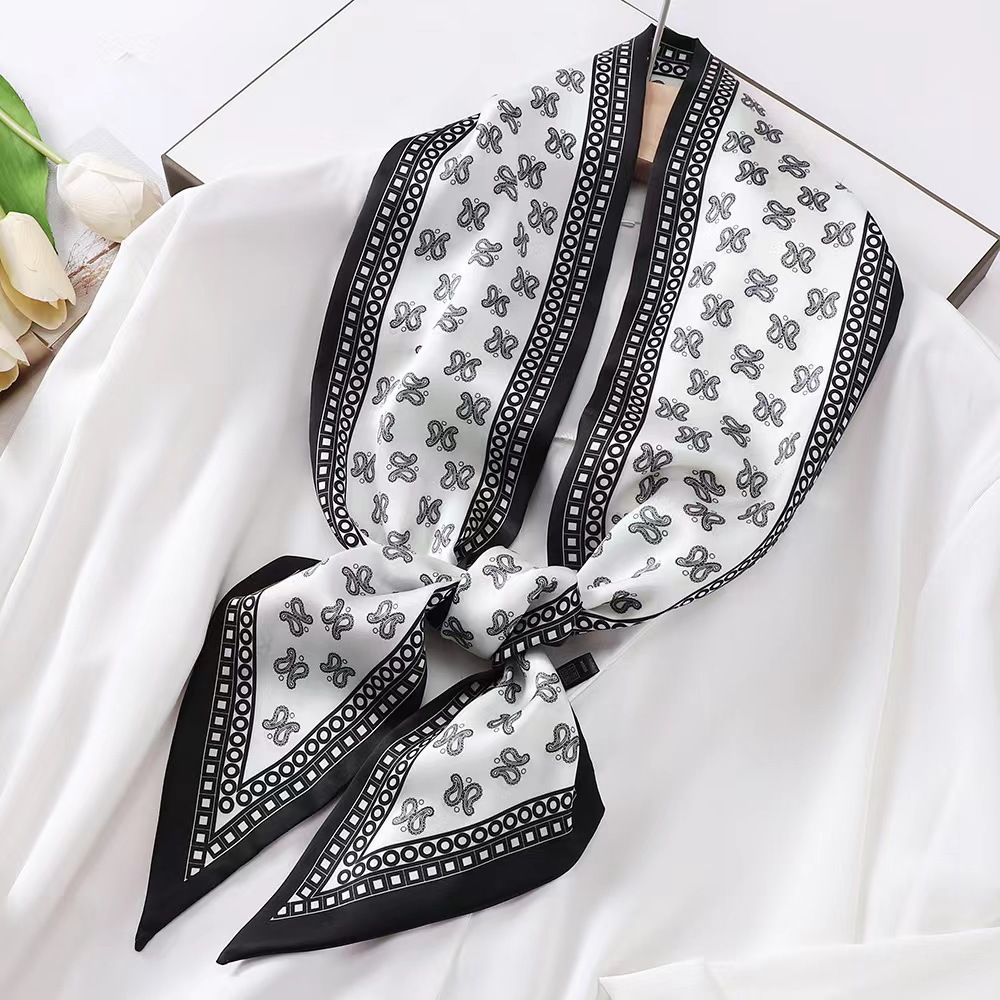 Luxury Zebra Print Silk Square - Luxury Bags For Summer 评论和价格